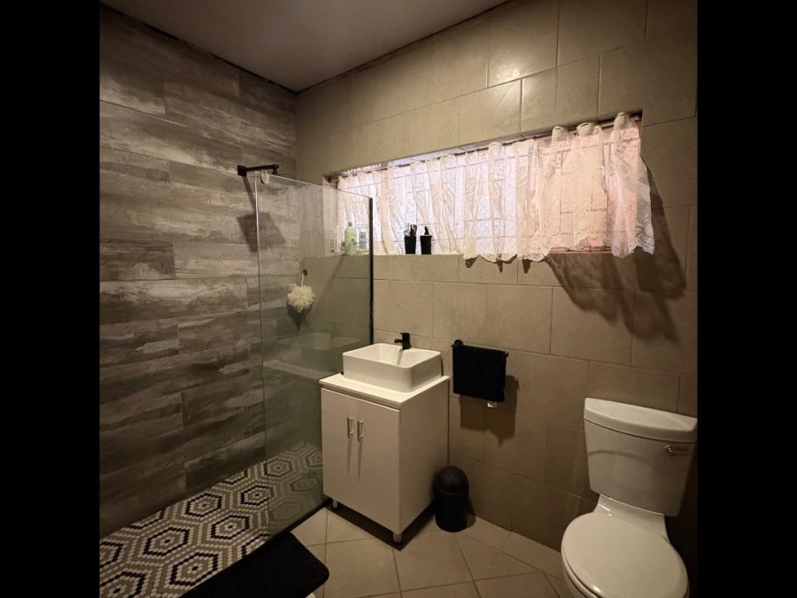 3 Bedroom Property for Sale in Flamwood North West